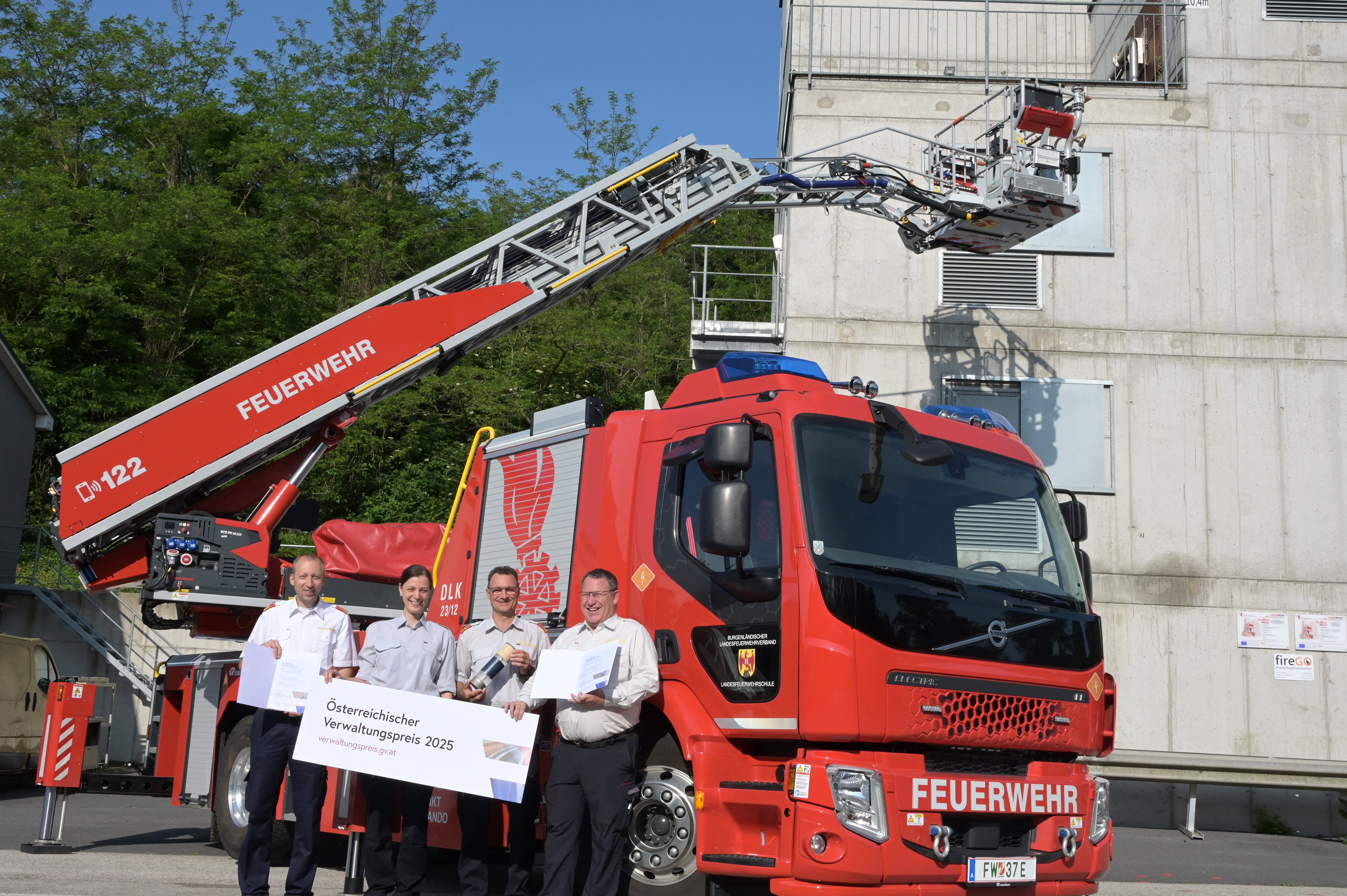 Beschaffung der ersten vollelektrischen Feuerwehrdrehleiter in Österreich und der EU durch das Landesfeuerwehrkommando Burgenland.jpg