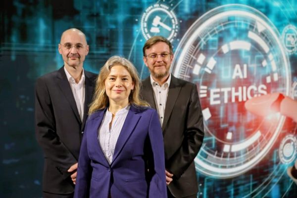 Praxisleitfaden „Digitale Verwaltung und Ethik“: Digitaler Humanismus Award 2026, 3. Platz!